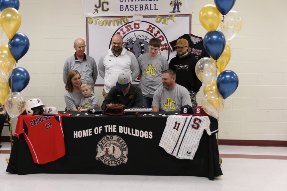 RIGGS SIGNS WITH JOHNSON COUNTY CAVALIERS TO PLAY BASEBALL